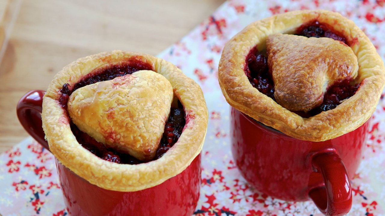 Berry Pie Mugs with a Heart Pastry Top